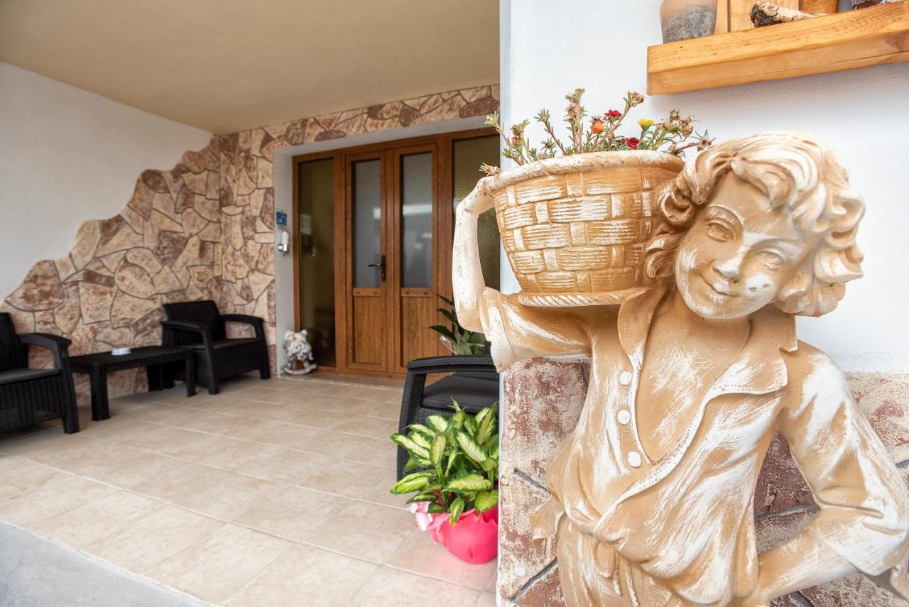 Appartement Da Mario & Marianna à Campanedda Extérieur photo